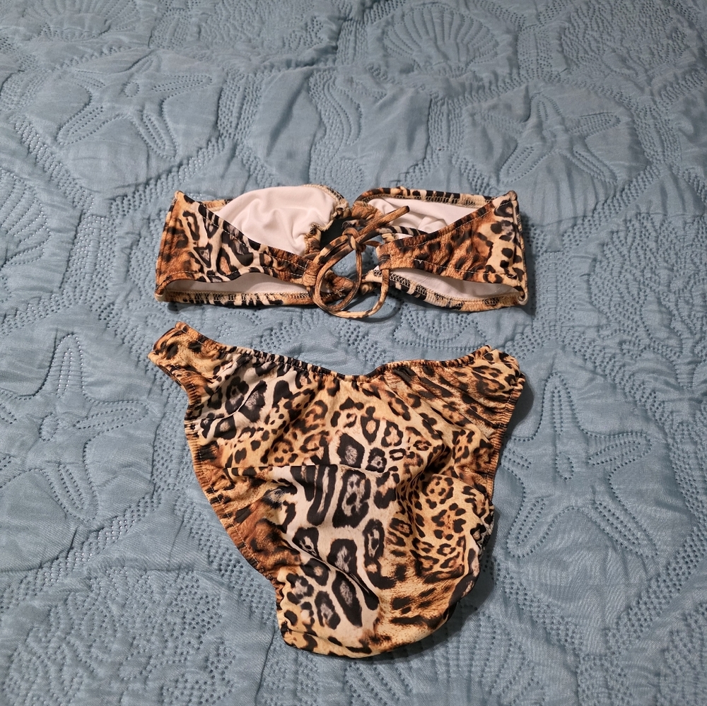 Venus Leopard Print Bikini Set - Picture 2 of 3